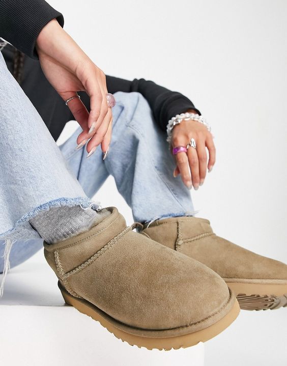 נעלי האג | מגפי האג Ugg Classic Ultra Mini Brown Driftwood