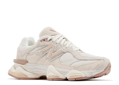 New Balance 9060 – Bisque Sea Salt