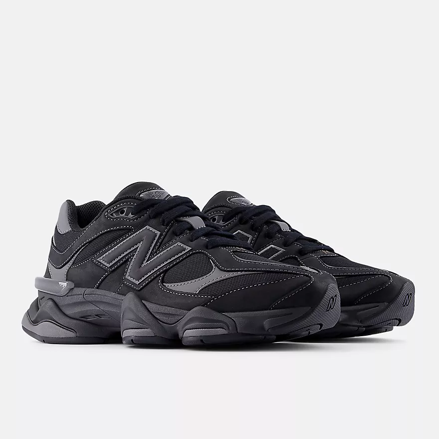 New Balance 9060 – BLACK with CASTLEROCK